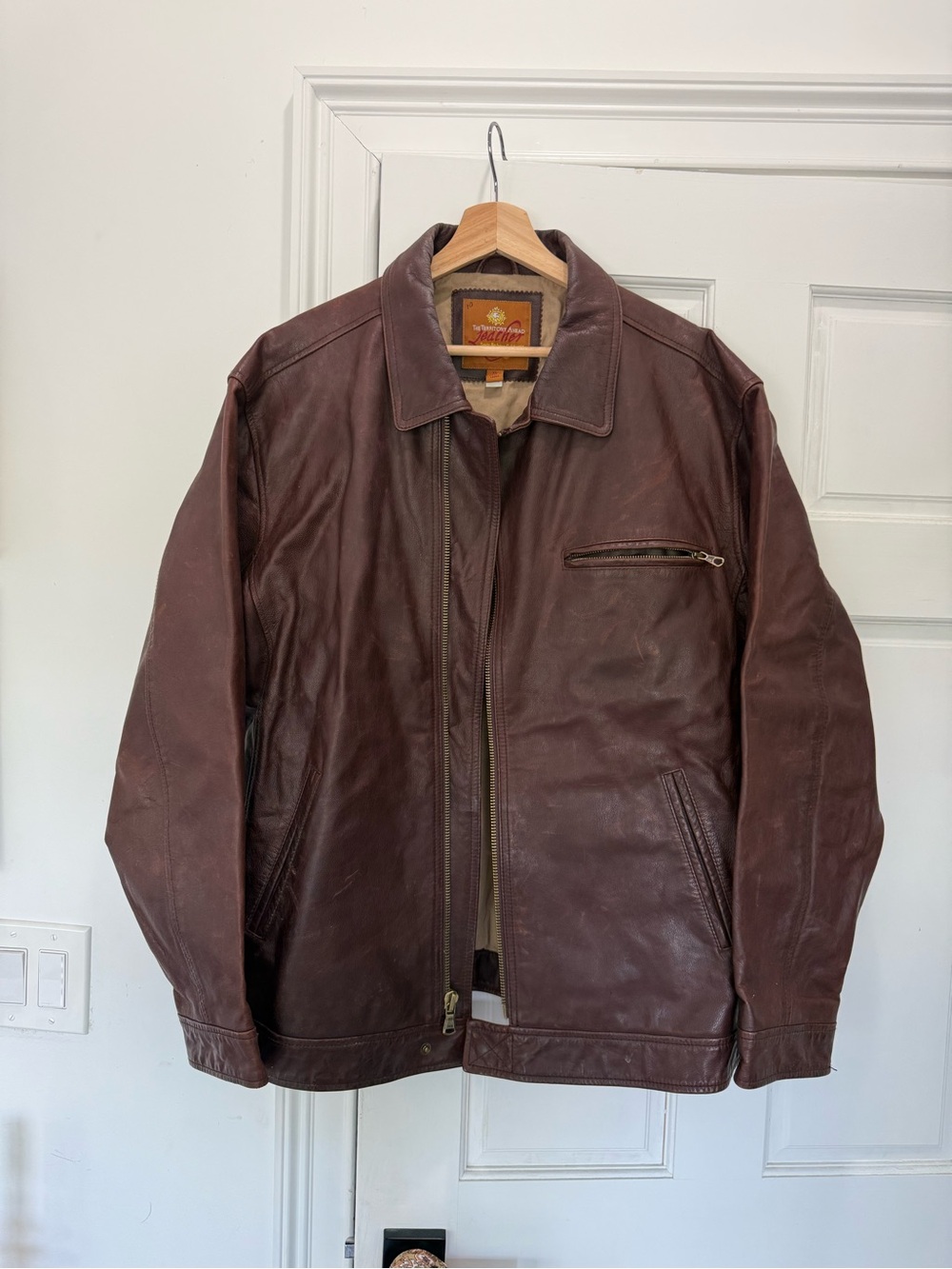 The Territory Ahead Men's Brown Leather Bomber Jacket